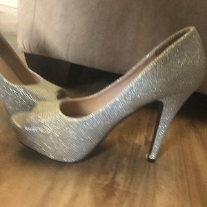 Sparkle silver heel